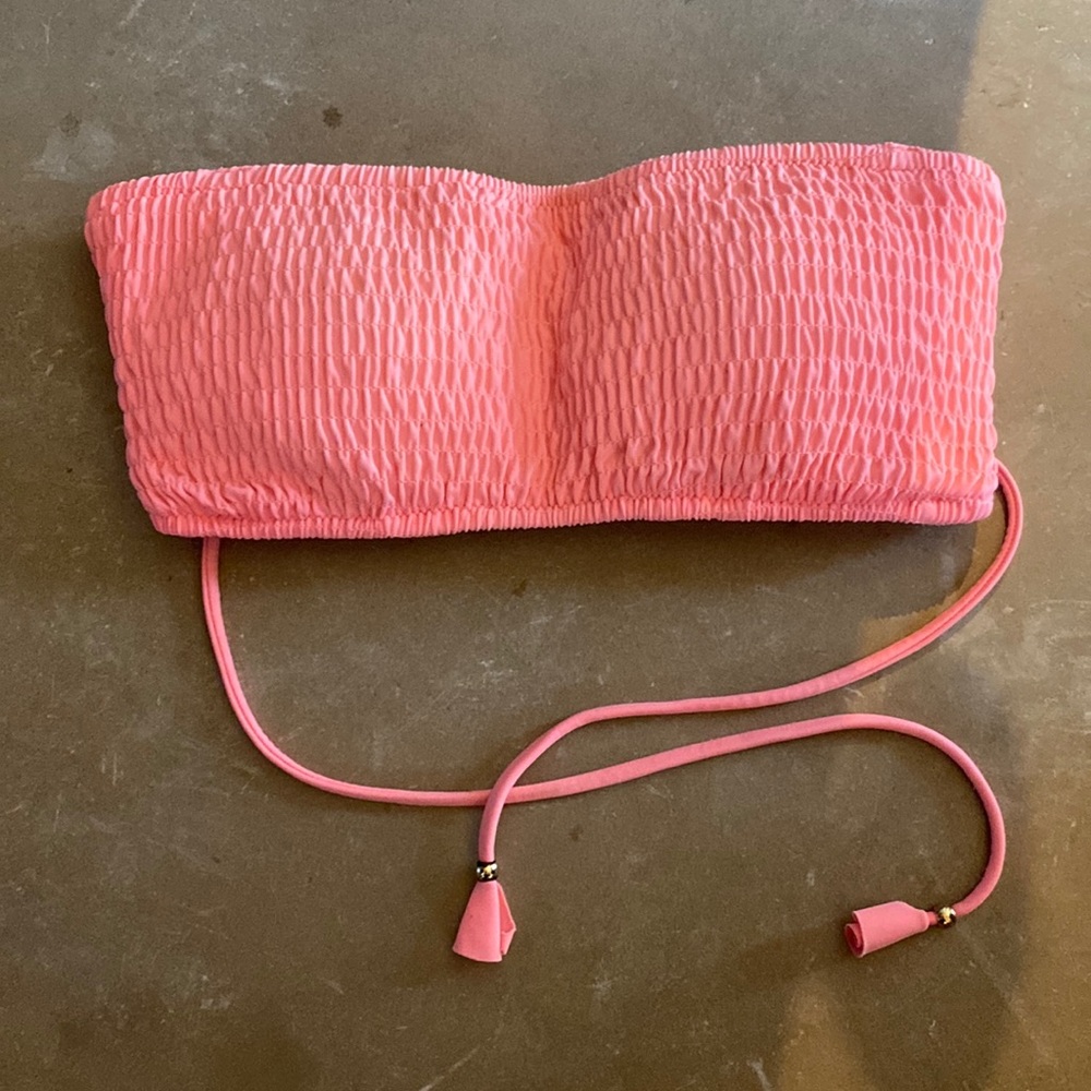 Victoria’s Secret coral bikini top size medium